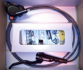 SHIMANO kot brzd-set ALTUS BR-UR300+BL-MT200 zad/pravá polymer BH59/170cm + oliva pro 25 mm